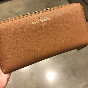 Barely used Kate Spade Wallet!